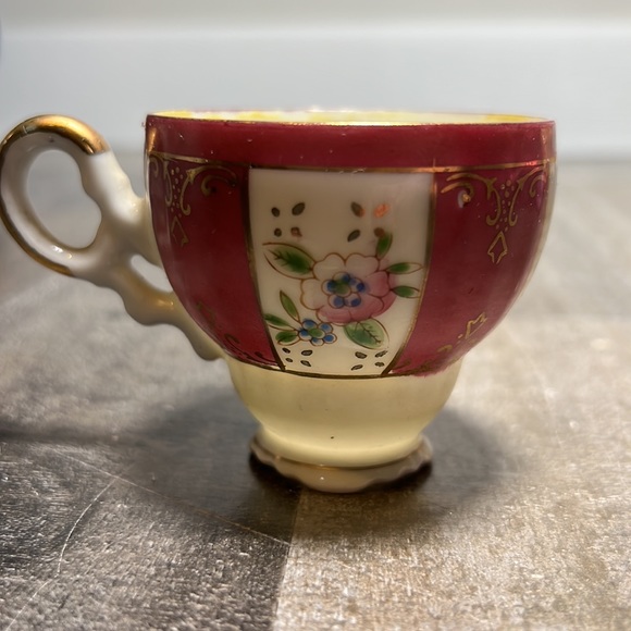 Vintage Small Bone China Tea Cup 22K Gold Trim - Picture 2 of 6